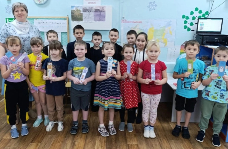 ОРЛЯТА ПОМОГАЮТ КНИГАМ.